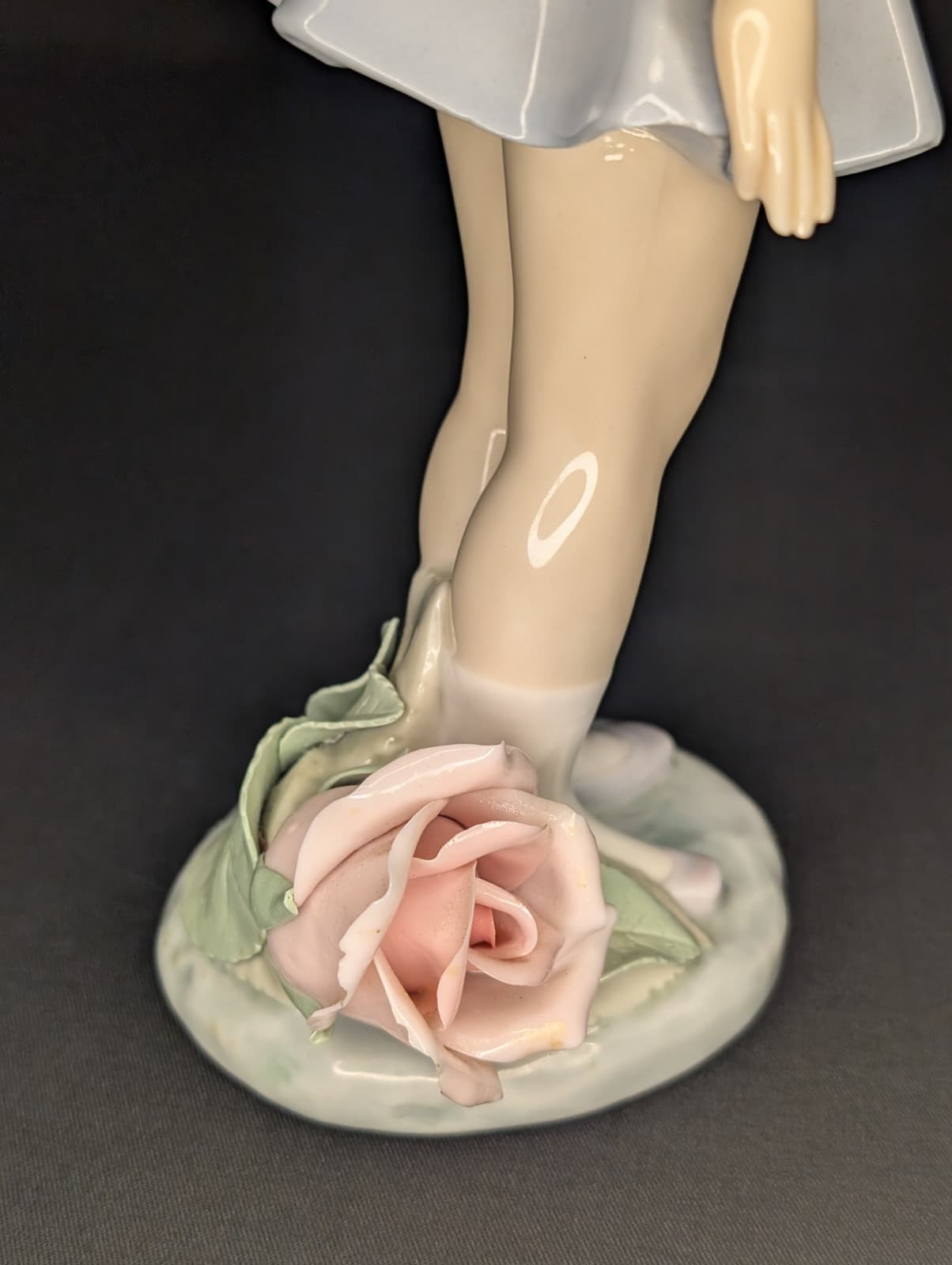 Rare Retired Vintage Lladro Candid #5039 Girl Figurine 9.5″ Spain