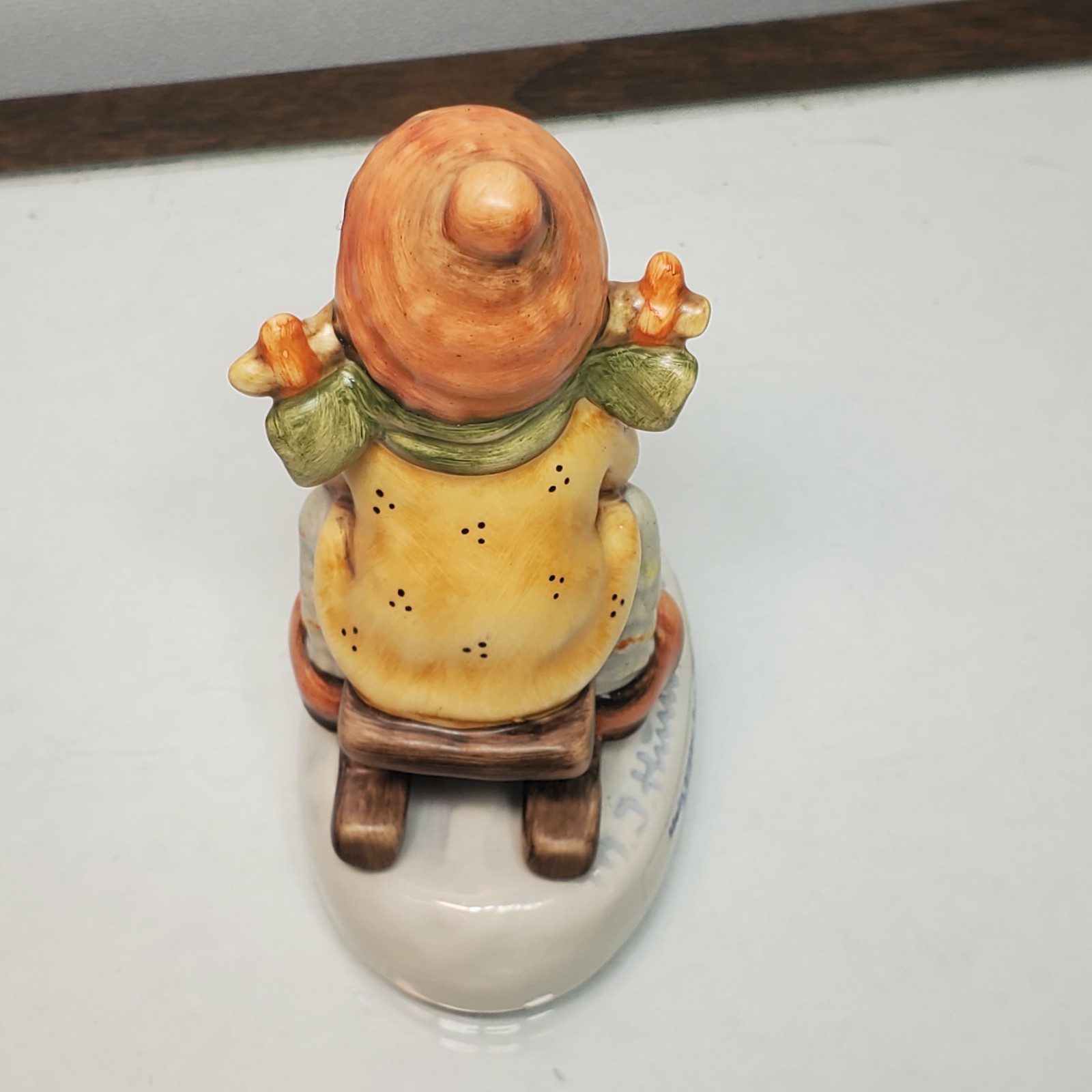 Vtg 2005 Hummel figurine Sleigh Ride No.2236 – 3.25 in. Hard To Find! Great Shap