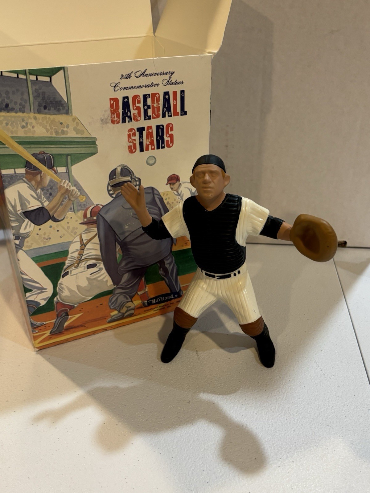 1988 Hartland Yogi Berra 25th Anniversary Baseball Stars In Original Box