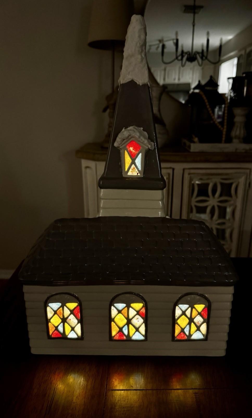Vintage Le Fauve Ceramic Atlantic Mold Lighted Church Stained Glass Hand Painted