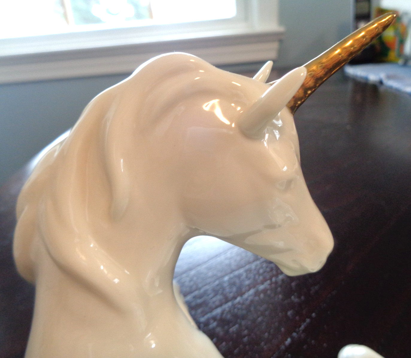EXQUISITE VINTAGE LENOX CHINA UNICORN STATUE w/GOLD HORN & HOOVES-ORIGINAL TAG