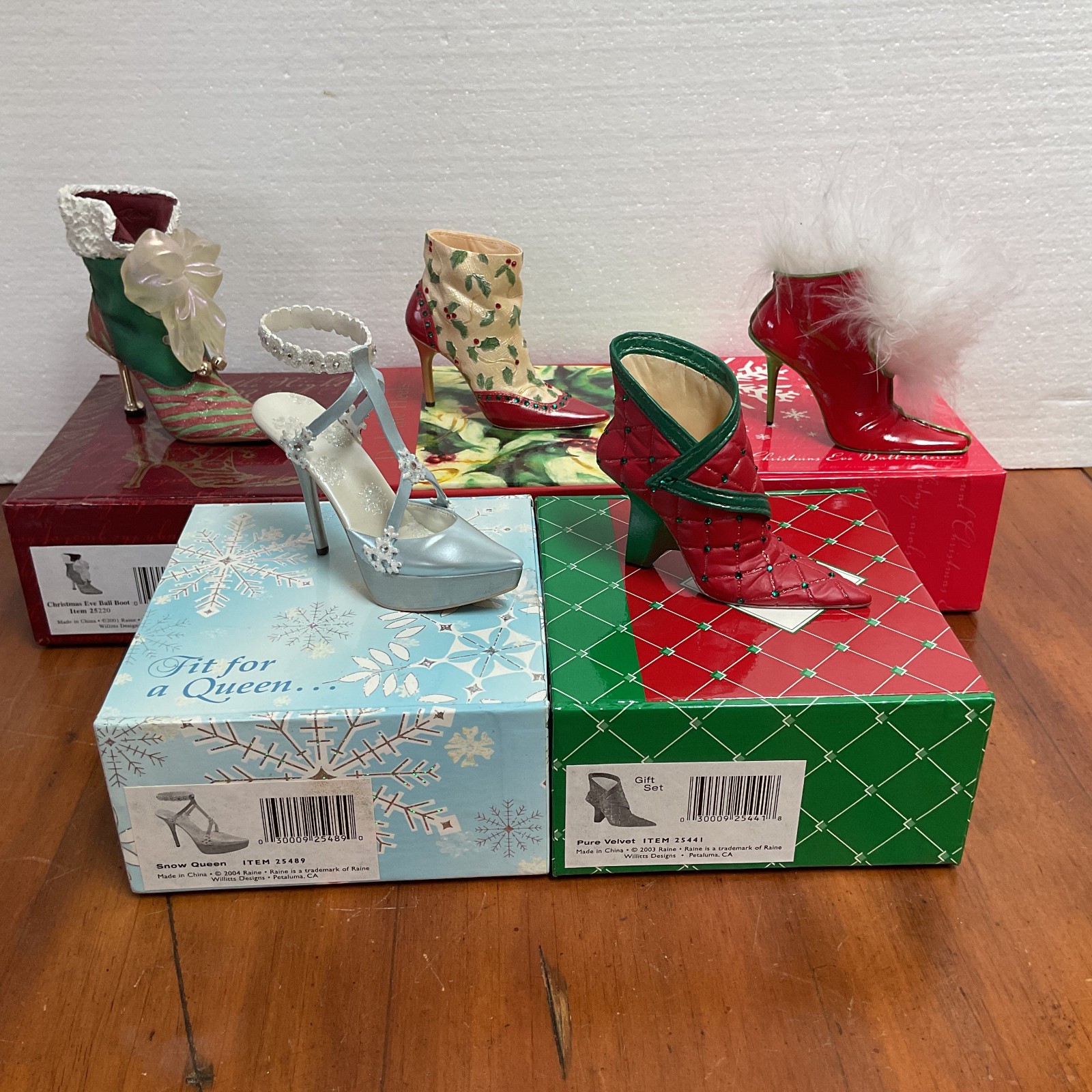 Lot of 5 Just the Right Shoe by Raine Holiday Heel Figurines Boxes COAs