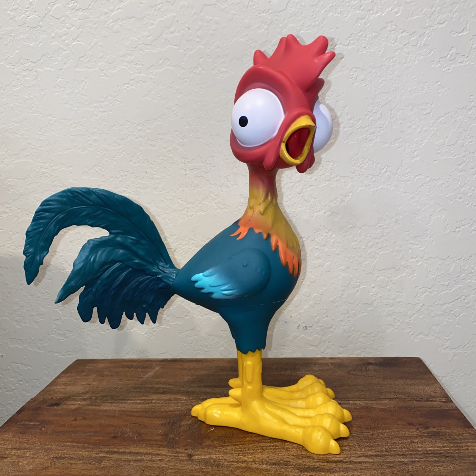 Disney Moana Squeeze And Scream Hei Hei Toy 12″ Rooster Chicken Toy