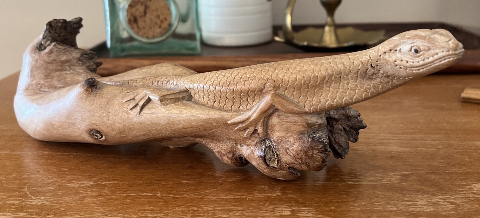 Hand Carved Parasite Wood Reptile Lizard Figurine Driftwood Fungus Folk Art 11”