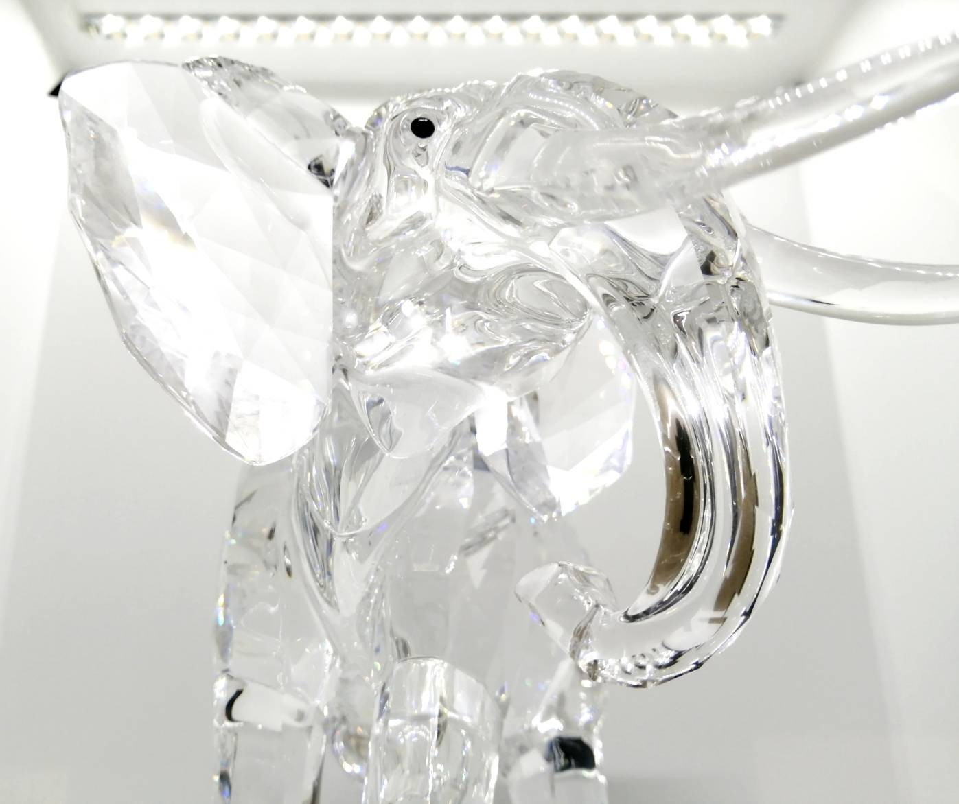 SWAROVSKI Figurine Numbered Limited Editions 2006 Elephant 854407