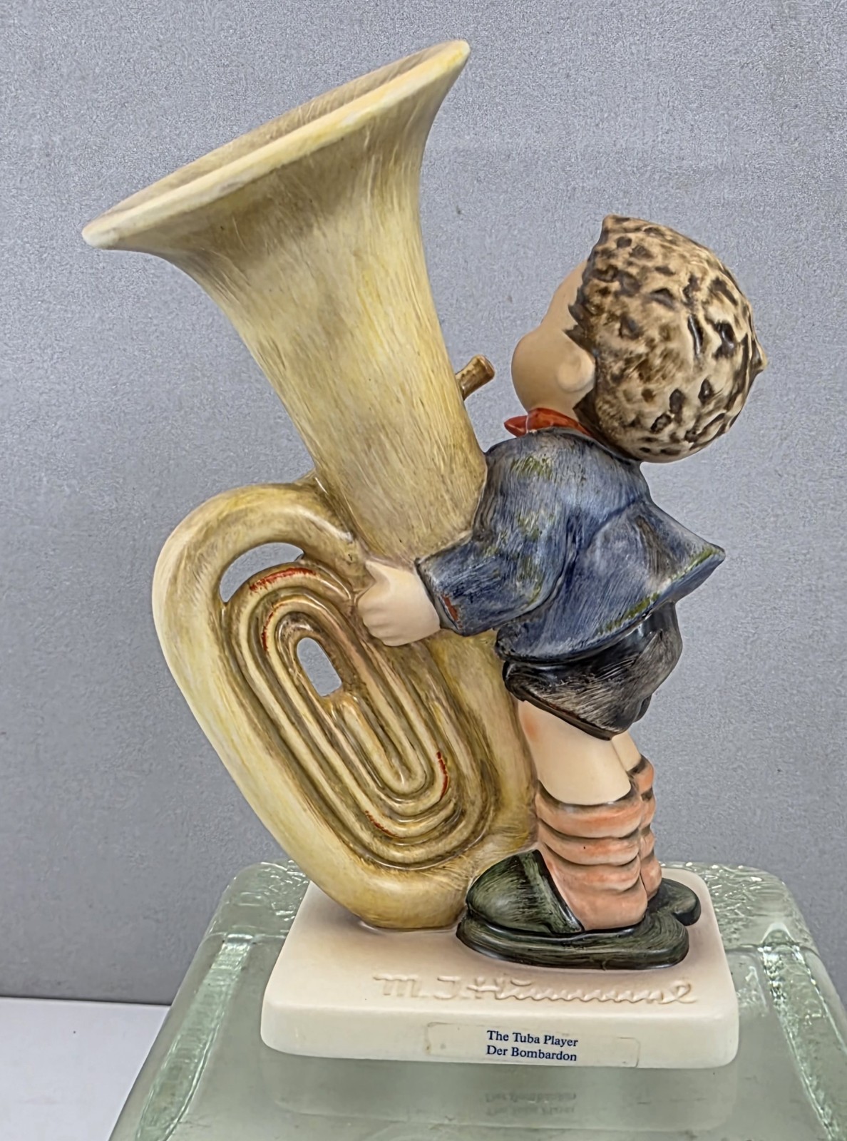 GOEBEL M.I.HUMMEL Figurine #437 The Tuba Player 6″ – 1988 – W. Germany