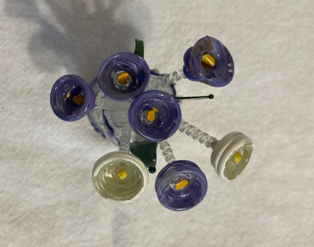 VTG MCM Miniature Spun Art Glass Flowers & Leaf Stems in Vase Purple White 11pc