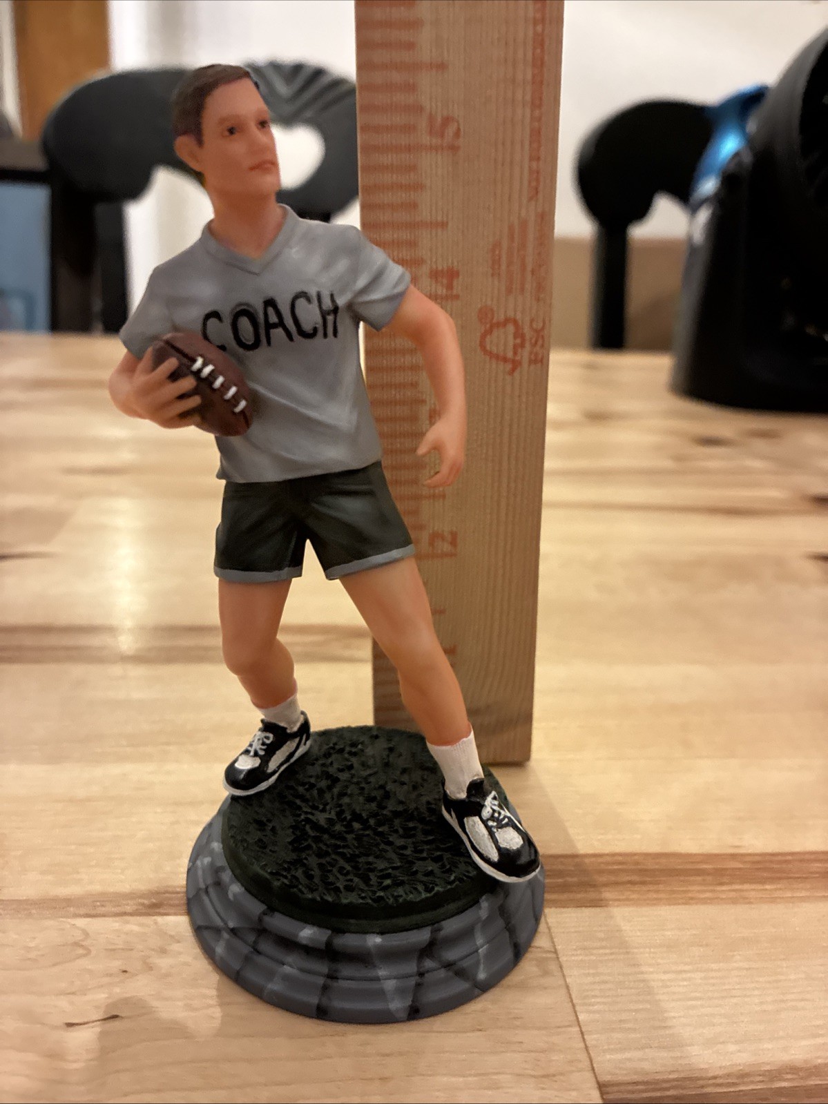 Vanmark Masters of Learning Teaching the Game Figurine 1/0855 Football Coach