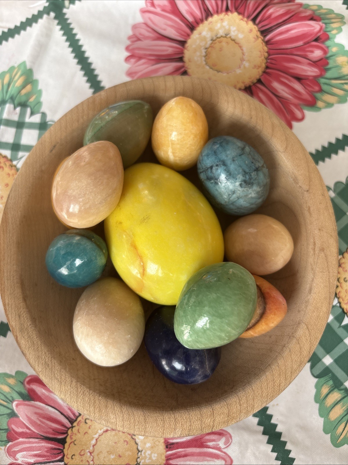 Lot Of Beautiful Alabaster Marble Stone Easter Eggs (1) Large (11) Small