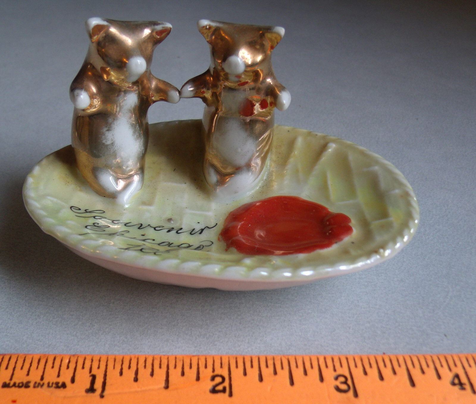 RARE ANTIQUE GERMAN GOLD PIG FAIRING CHICAGO,IL, SOUVENIR TRAY,Pool Of Blood