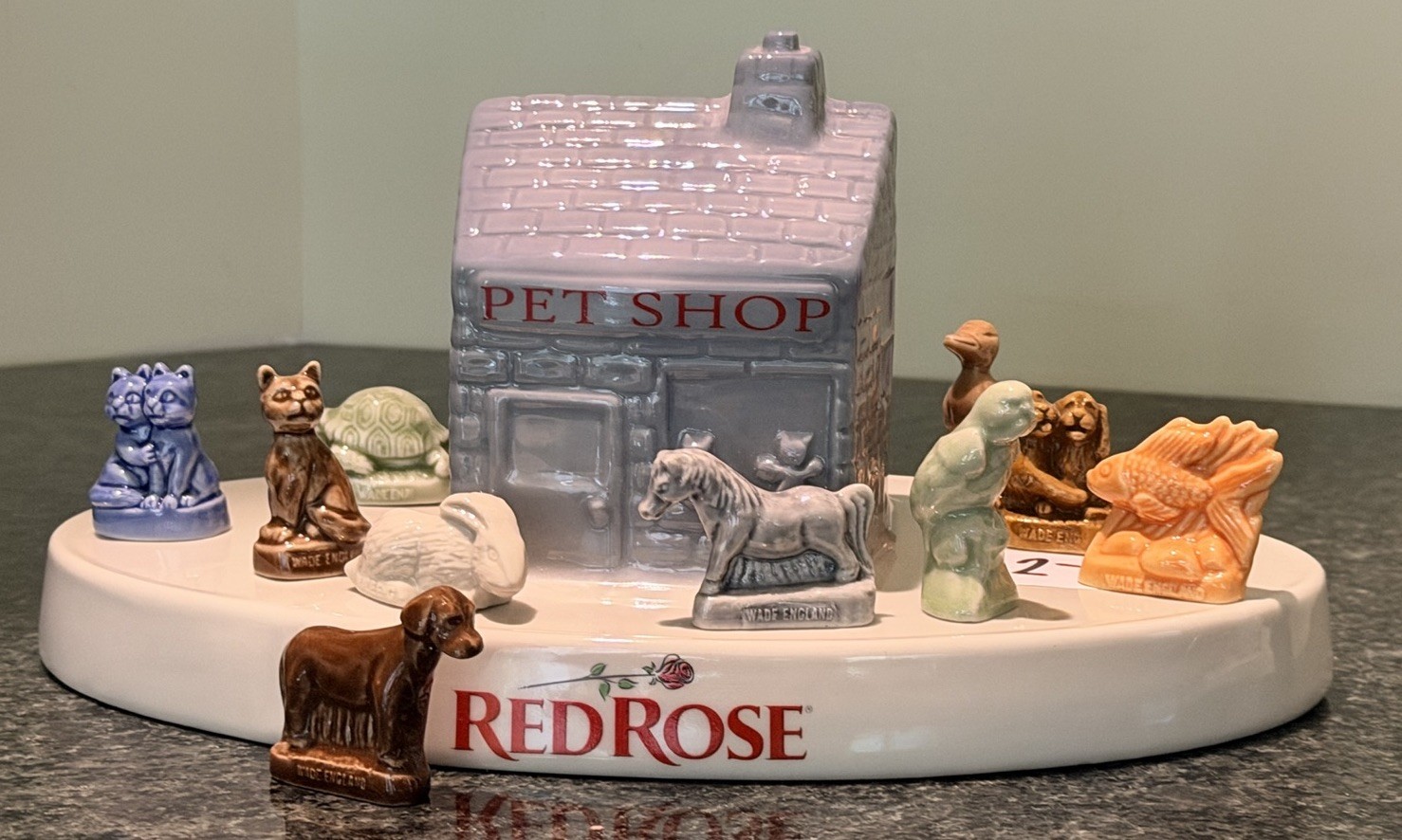 Wade Red Rose Tea Whimsies Pet Shop Display with 10 Animals