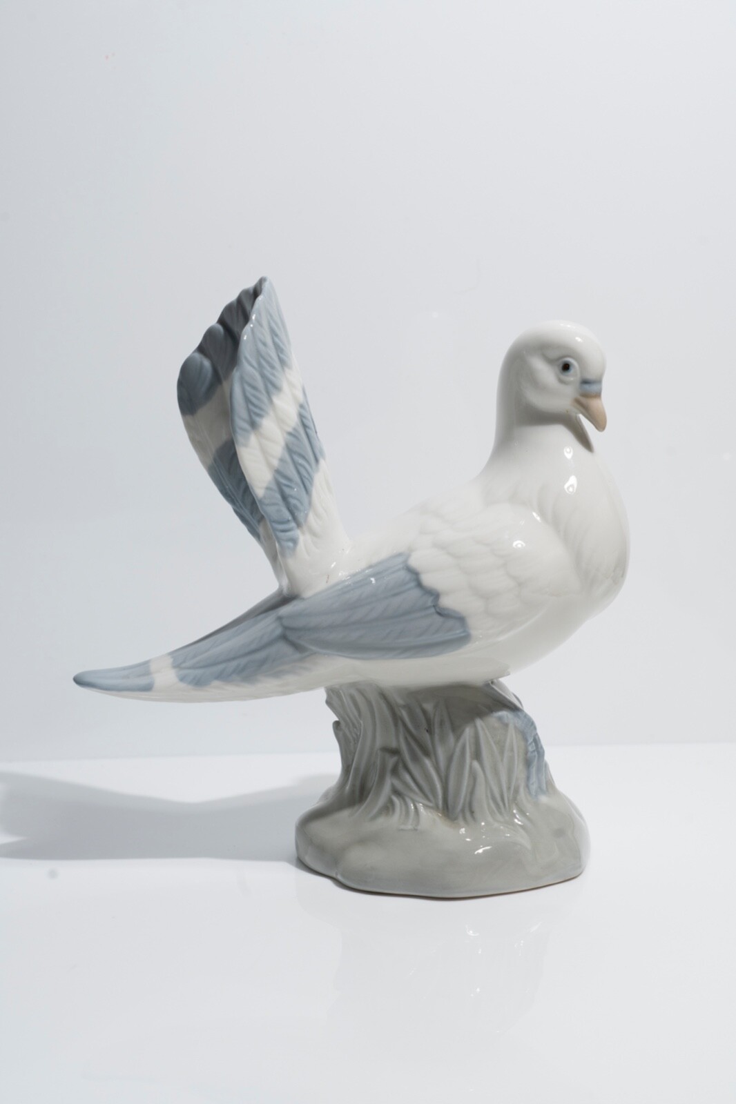 Vintage Porcellanas Miquel Requena Valencia Porcelain Bird Dove Pigeon Spain