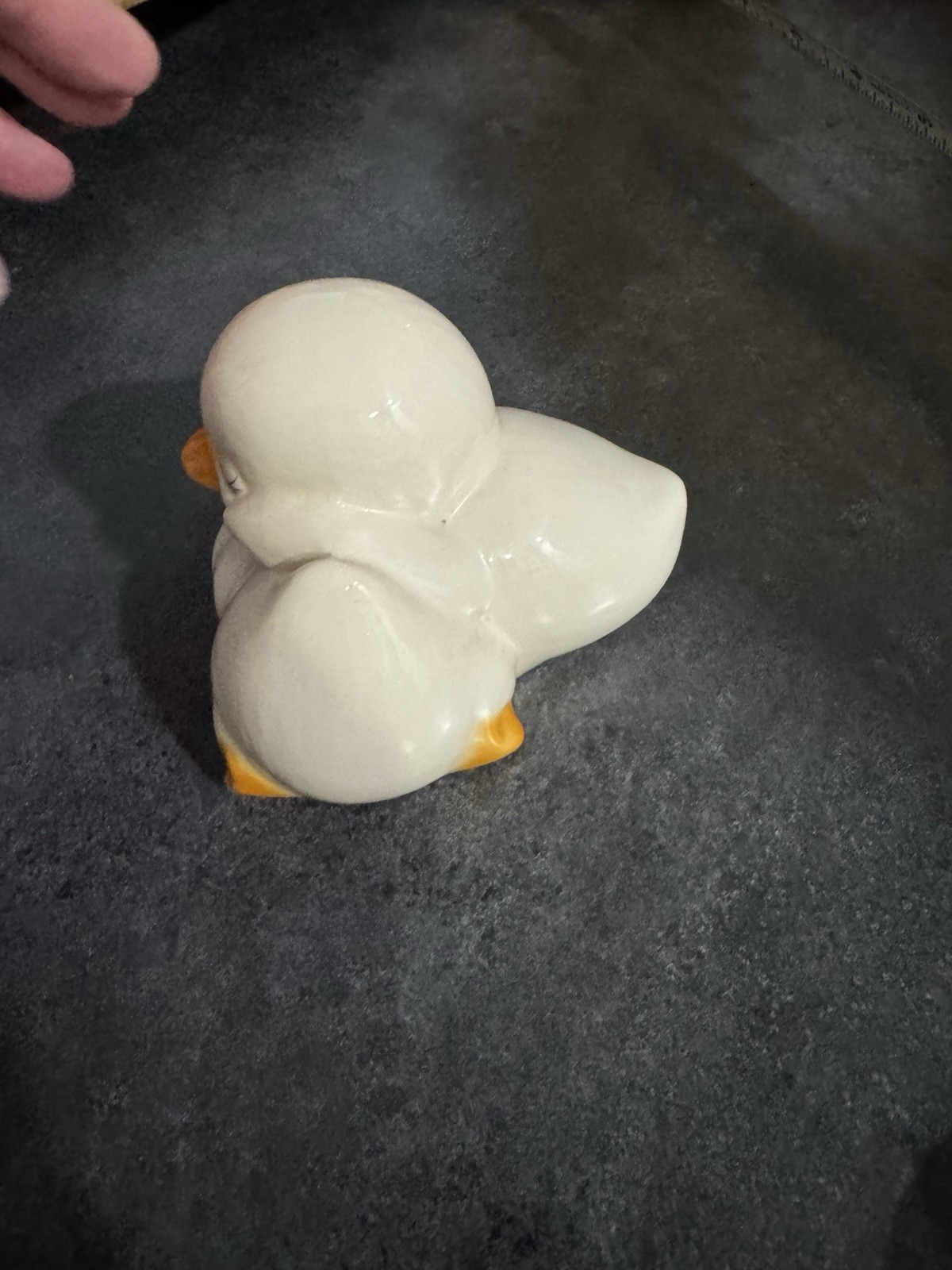 Ceramic Ducks VTG 1980s Cute Ducklings Sleeping Cuddling Figurine