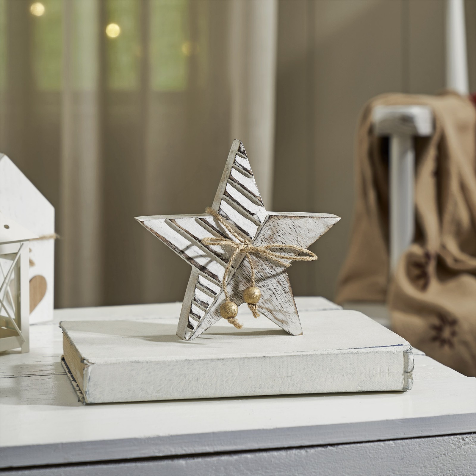 Winter Wonderland Distressed White Wooden Star 6x6x1 VHC Brands