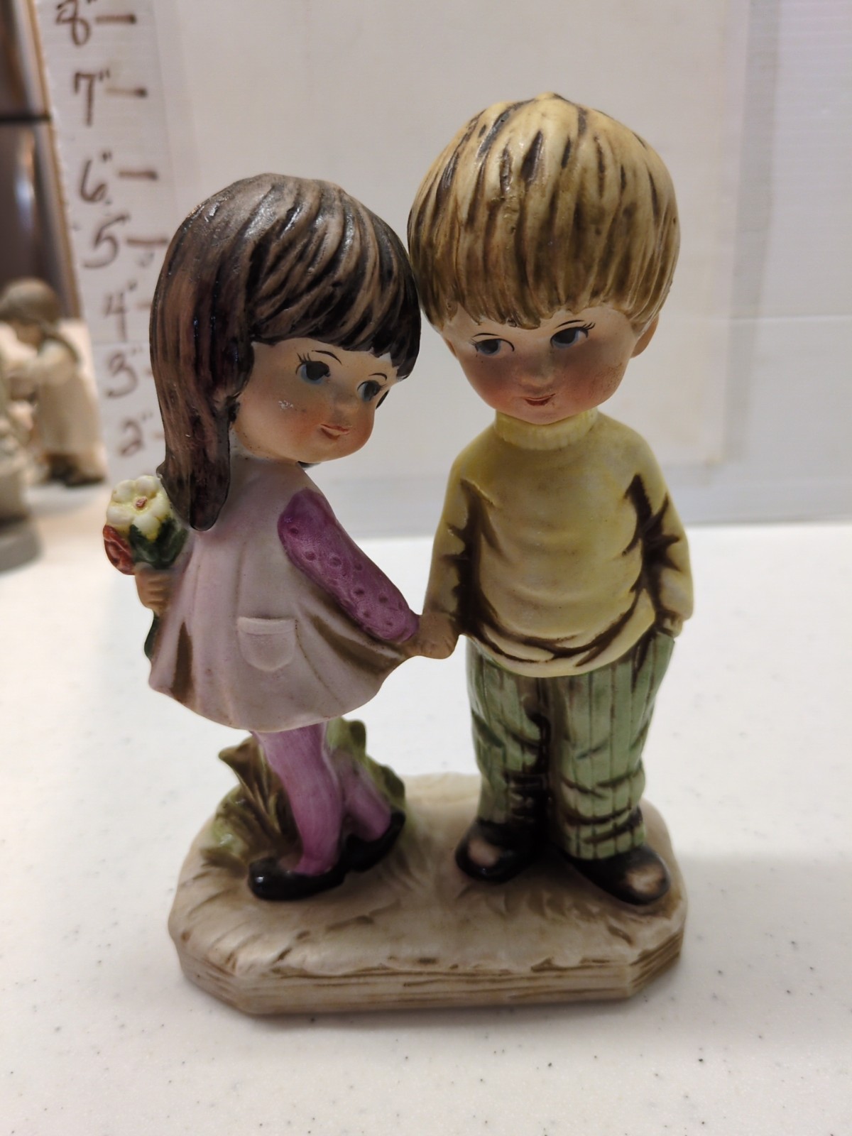 VINTAGE FRAN MAR MOPPETS FIGURINE BOY AND GIRL HOLDING HANDS 1971 KITCH VGC