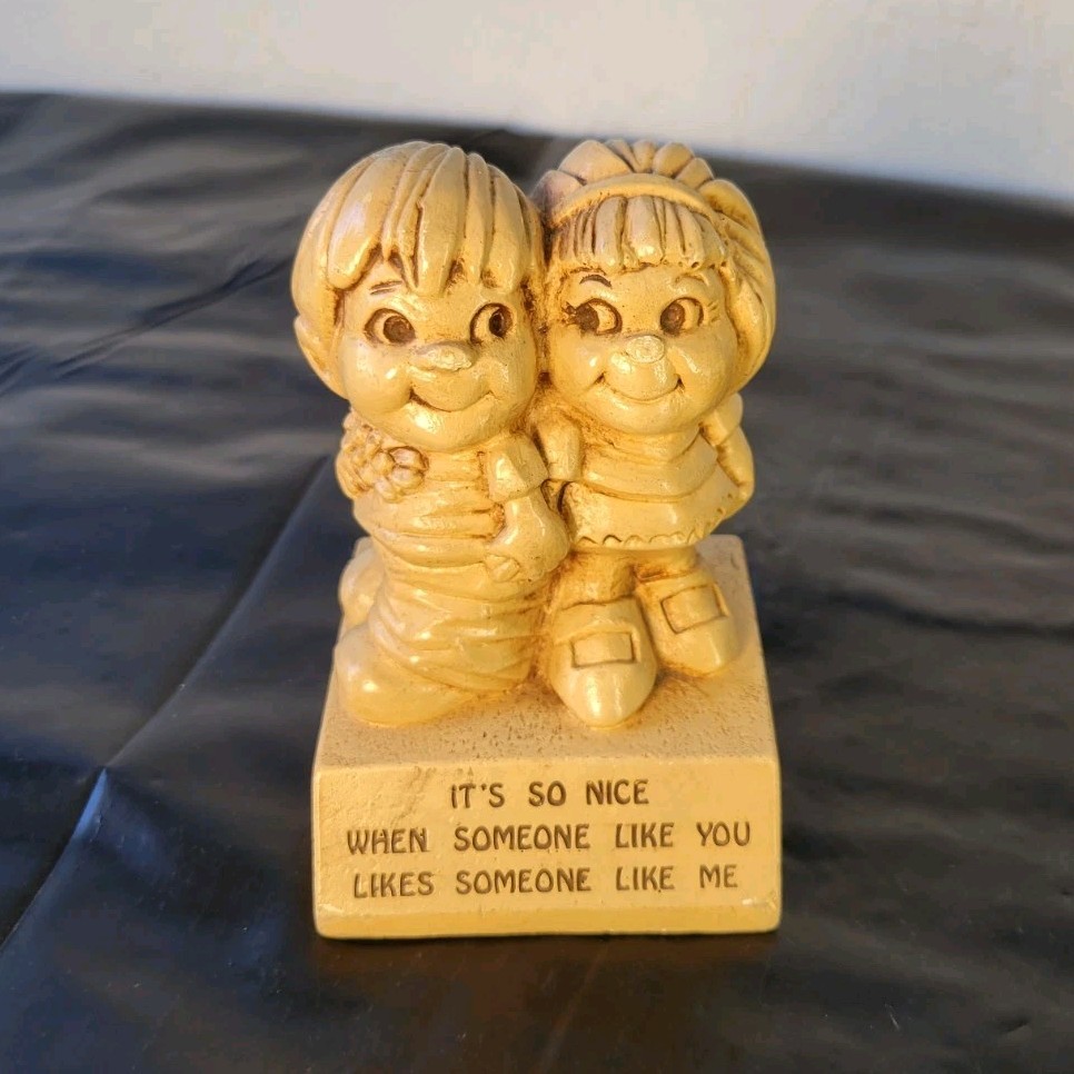 Paula 1972 Friendship Figurine Resin 1970s ‘It’s So Nice When Someone Likes Me’