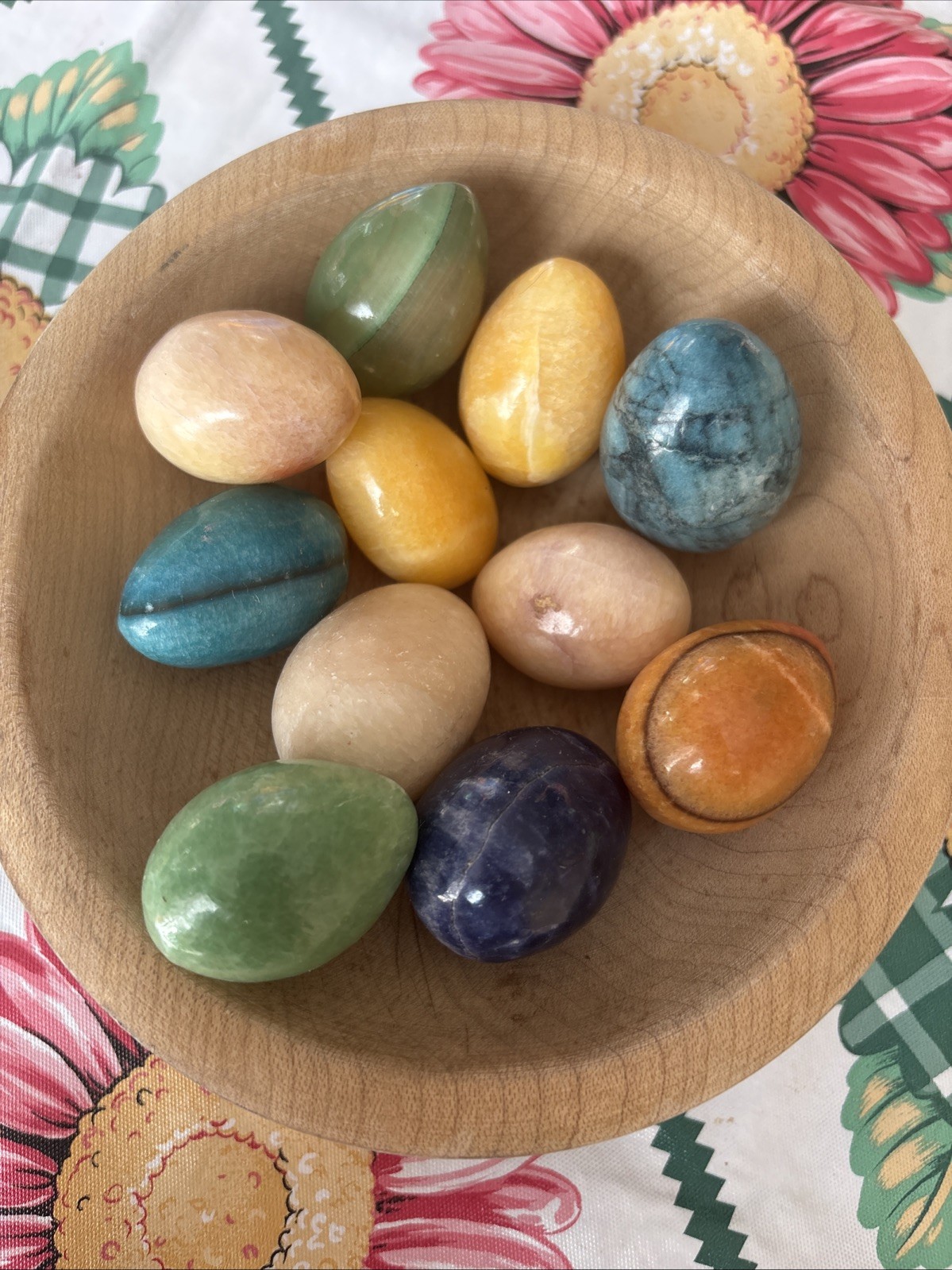 Lot Of Beautiful Alabaster Marble Stone Easter Eggs (1) Large (11) Small