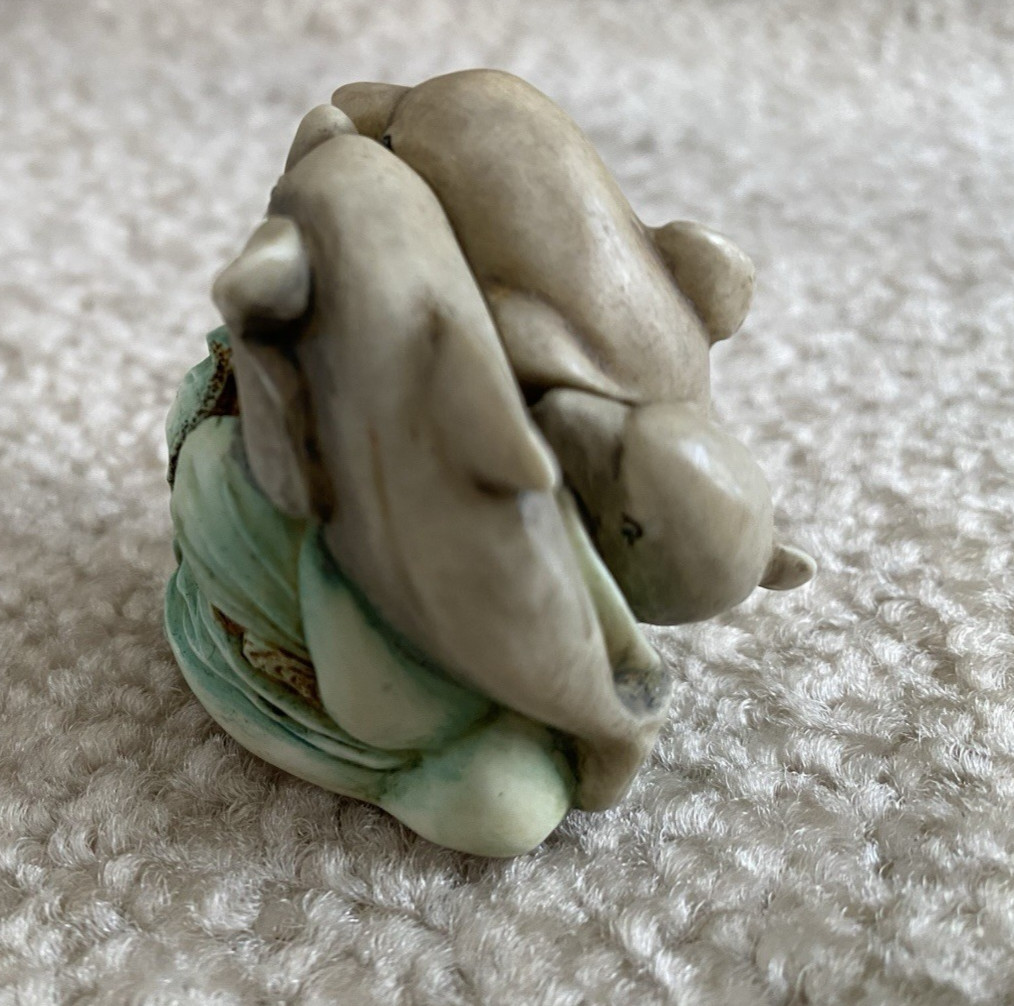 Harmony Kingdom Merry-Go-Round Dolphins Figurine Trinket Box 2000 FREE SHIP