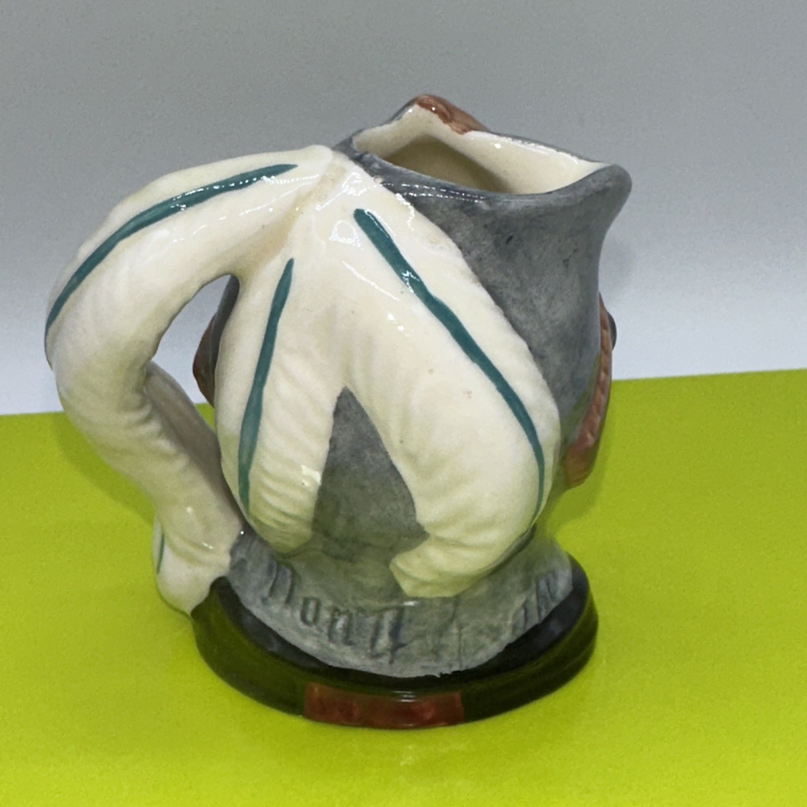 Royal Doulton Toby d6511 “DON QUIXOTE” 2-1/4” Mini Mug EUC