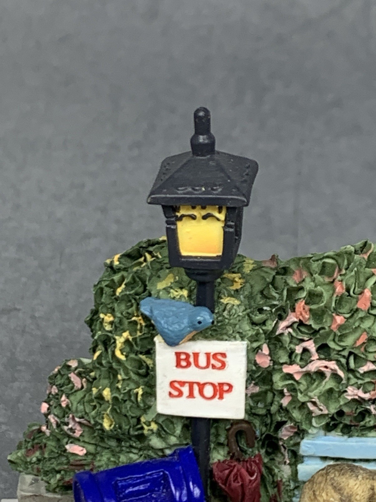 Brian Baker Waiting for the Bus Figurine / Wall Plaque Mailbox Cat & Dog #011022