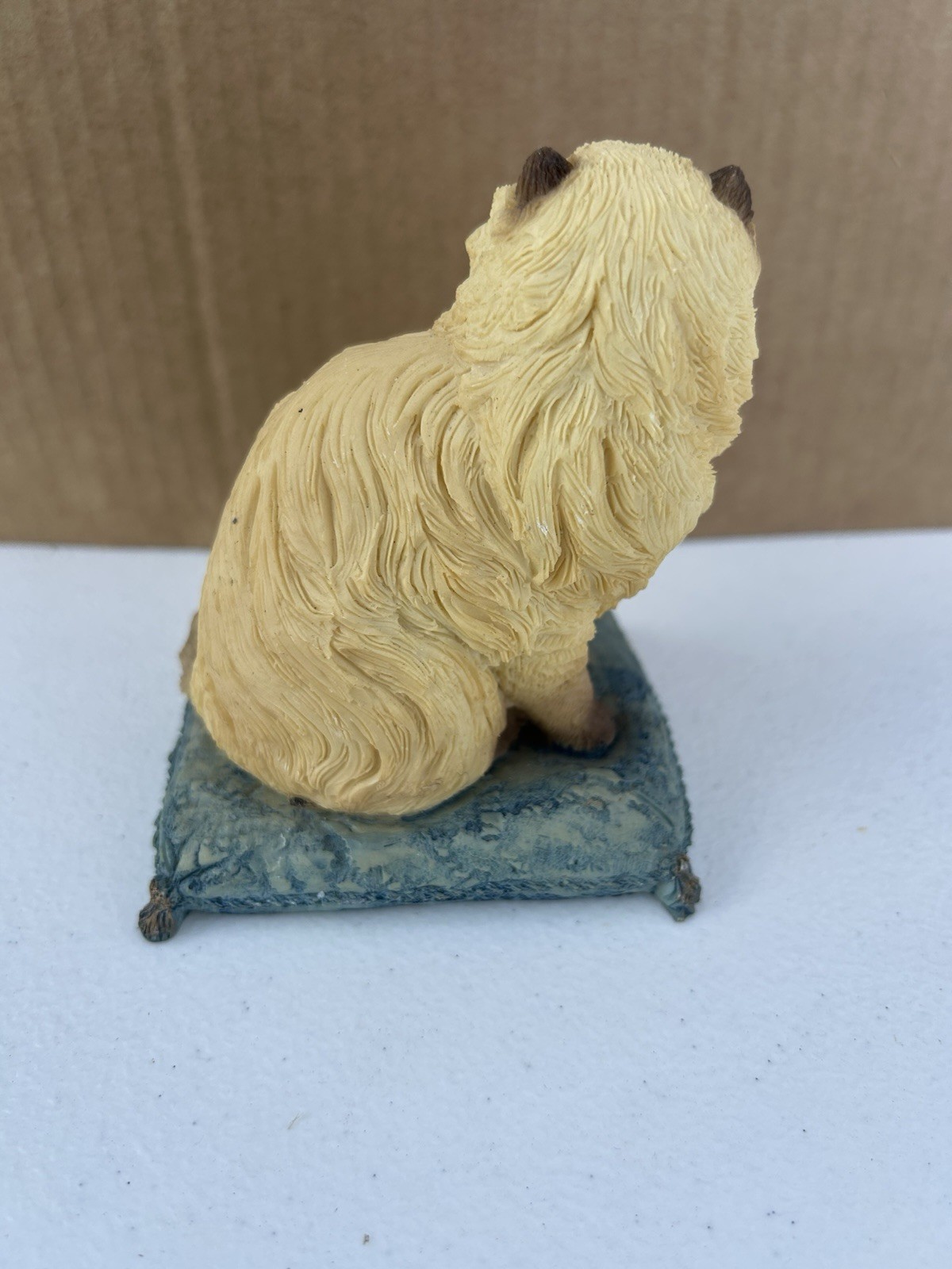 Stone Critters Sitting Pretty Persian Cat SC-1047 Blue Eyes