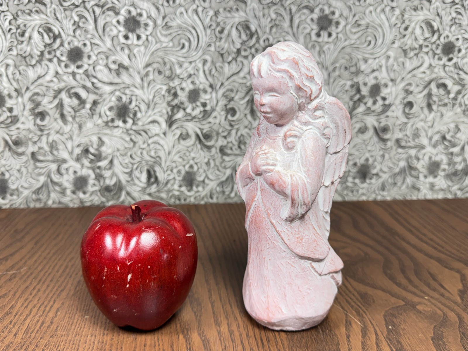 Isabel Bloom Pink Angel Cherub Statue Concrete Flower Garden Art 7″