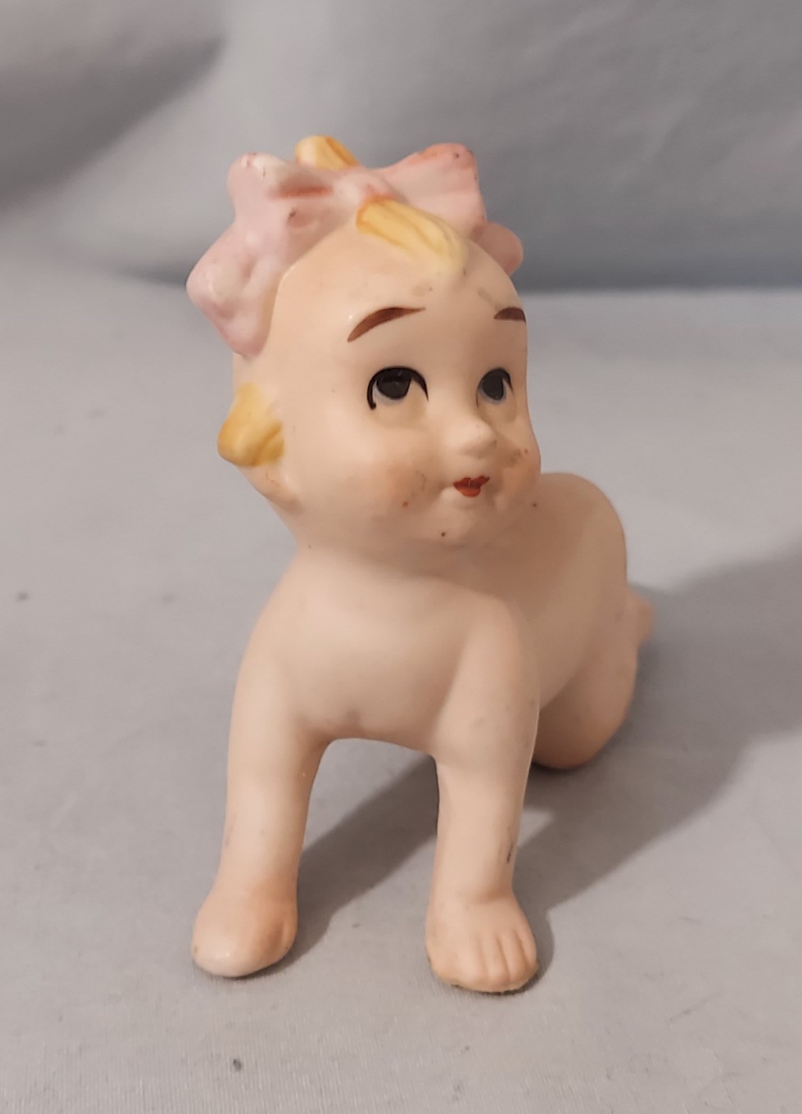 Porcelain / Ceramic Pin-up Baby 3.75″ wide