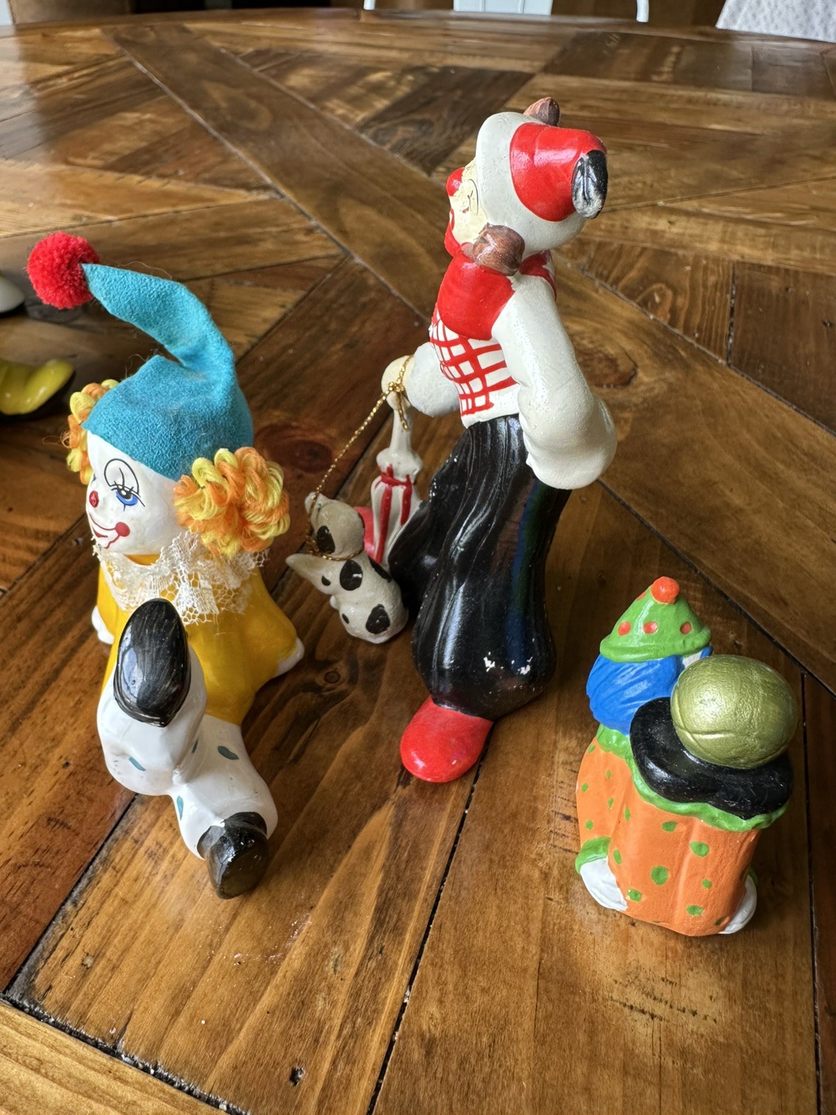 Vintage 8 piece Brinn’s Enesco Penco Clown Lot w/ bank, planter, figurines VGUC