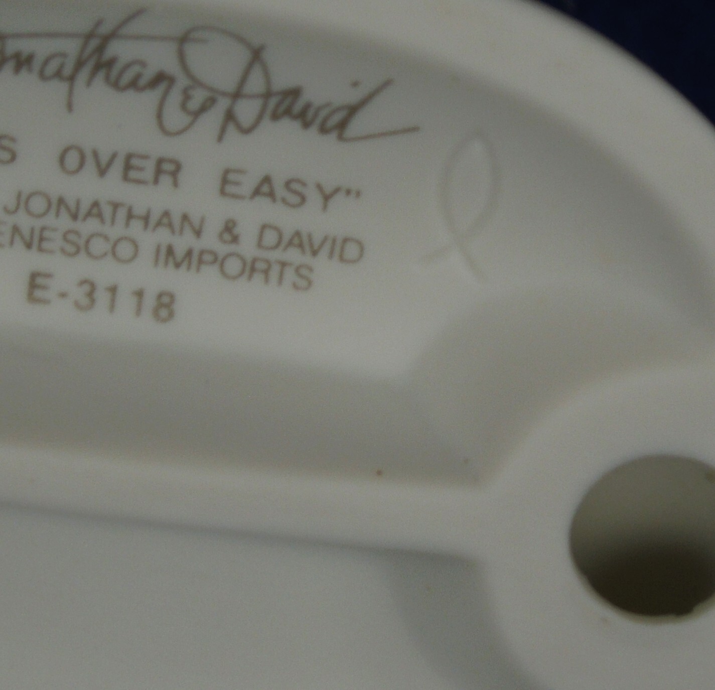 Precious Moments “EGGS OVER EASY” E-3118 FISH Mark – B3