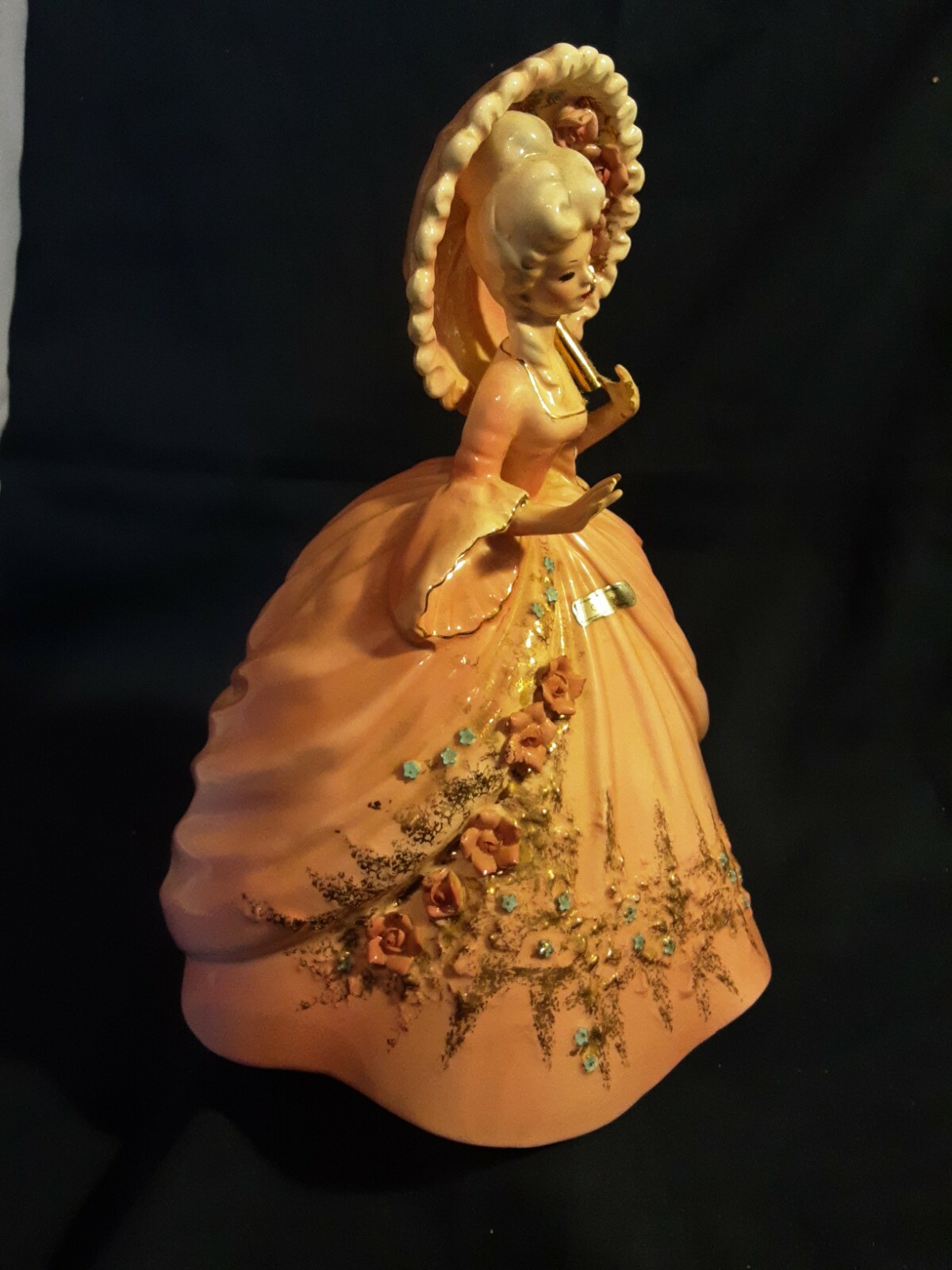 Josef Originals Caroline Figurine the Colonial Days Series *Chipped AS-IS (#10)