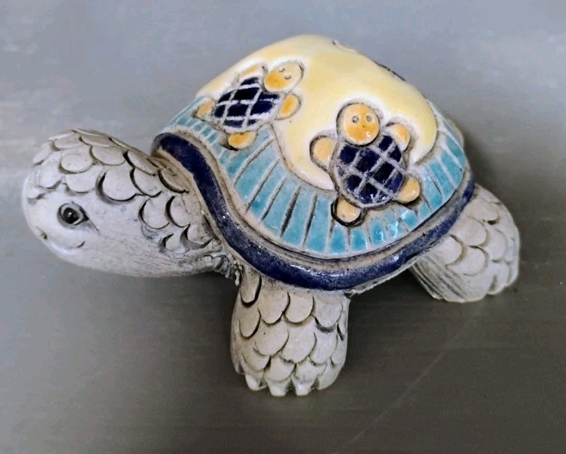Artesenia Rinconada Hancrafted Turtle Tortoise Carved Ceramic Figurine Yellow 3″