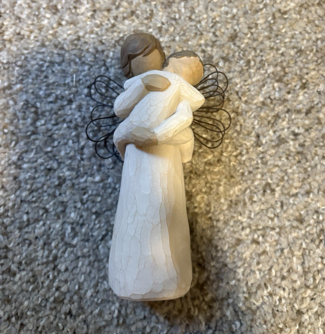 Willow Tree Angel’s Embrace Figurine Susan Lordi 2002 Painted Resin Carved