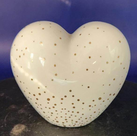 Heart Figurine 4″ X 4″ Ceramic w Gold Gilding