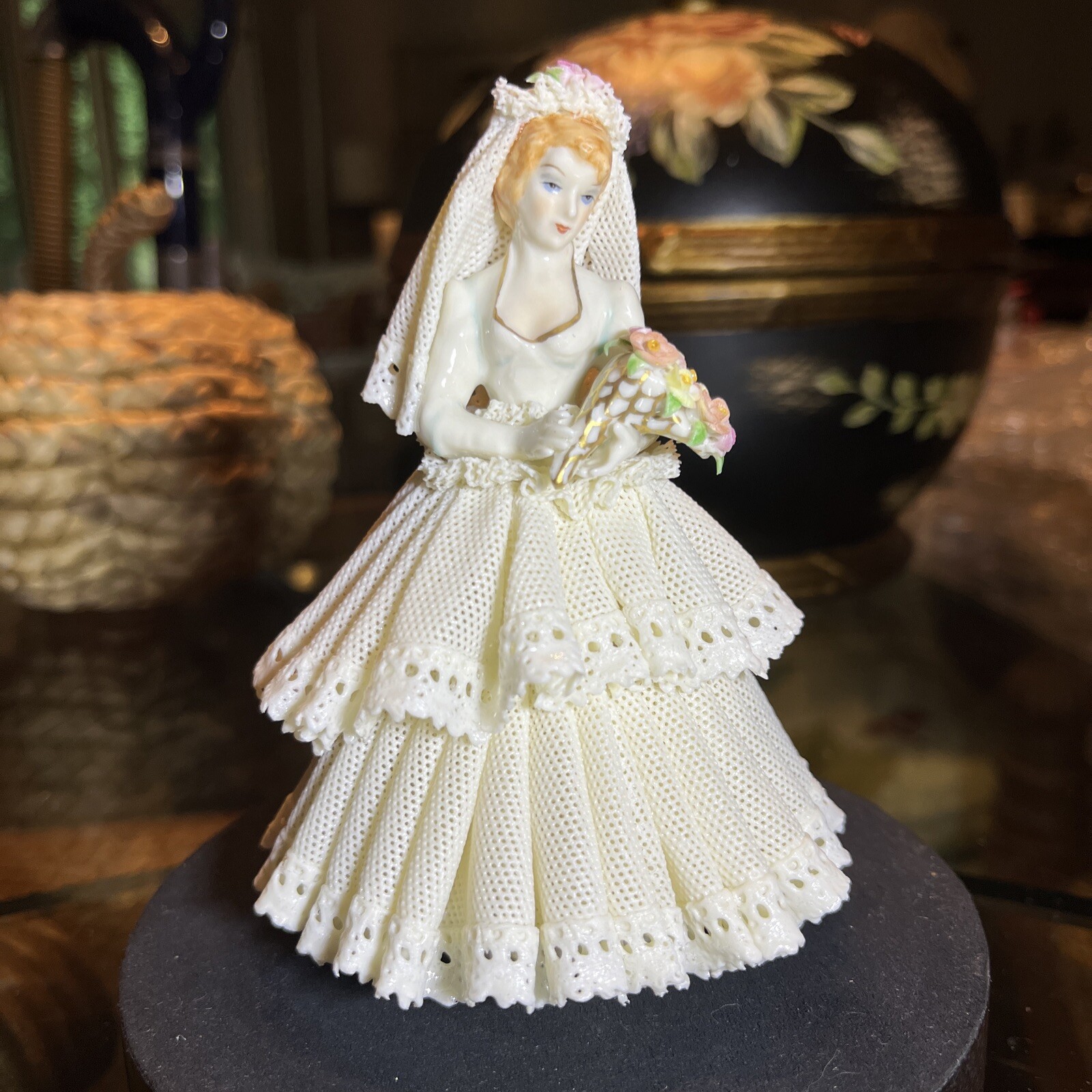 MV Irish Dresden MULLER VOLKSTEDT Rare “The Bride” Porcelain Figurine