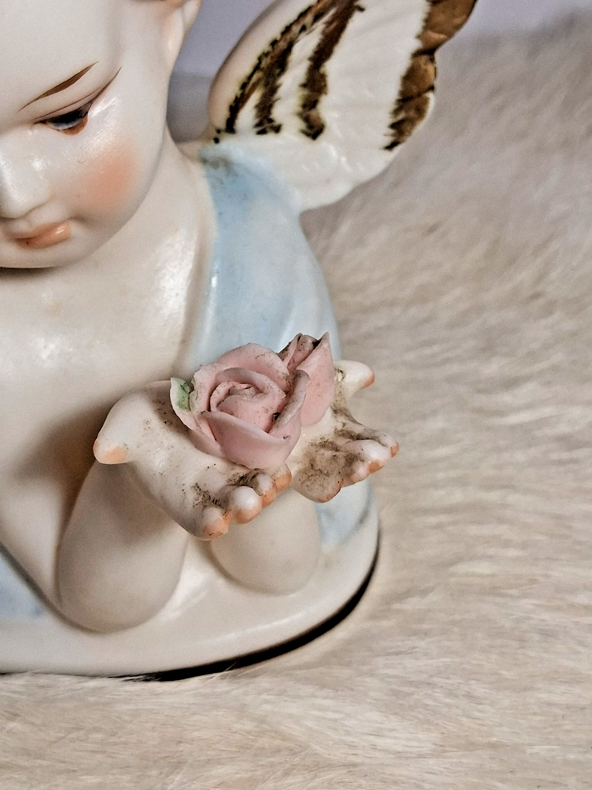 Vintage Arco Angel Cherub with Wings and Pink Rose in hand