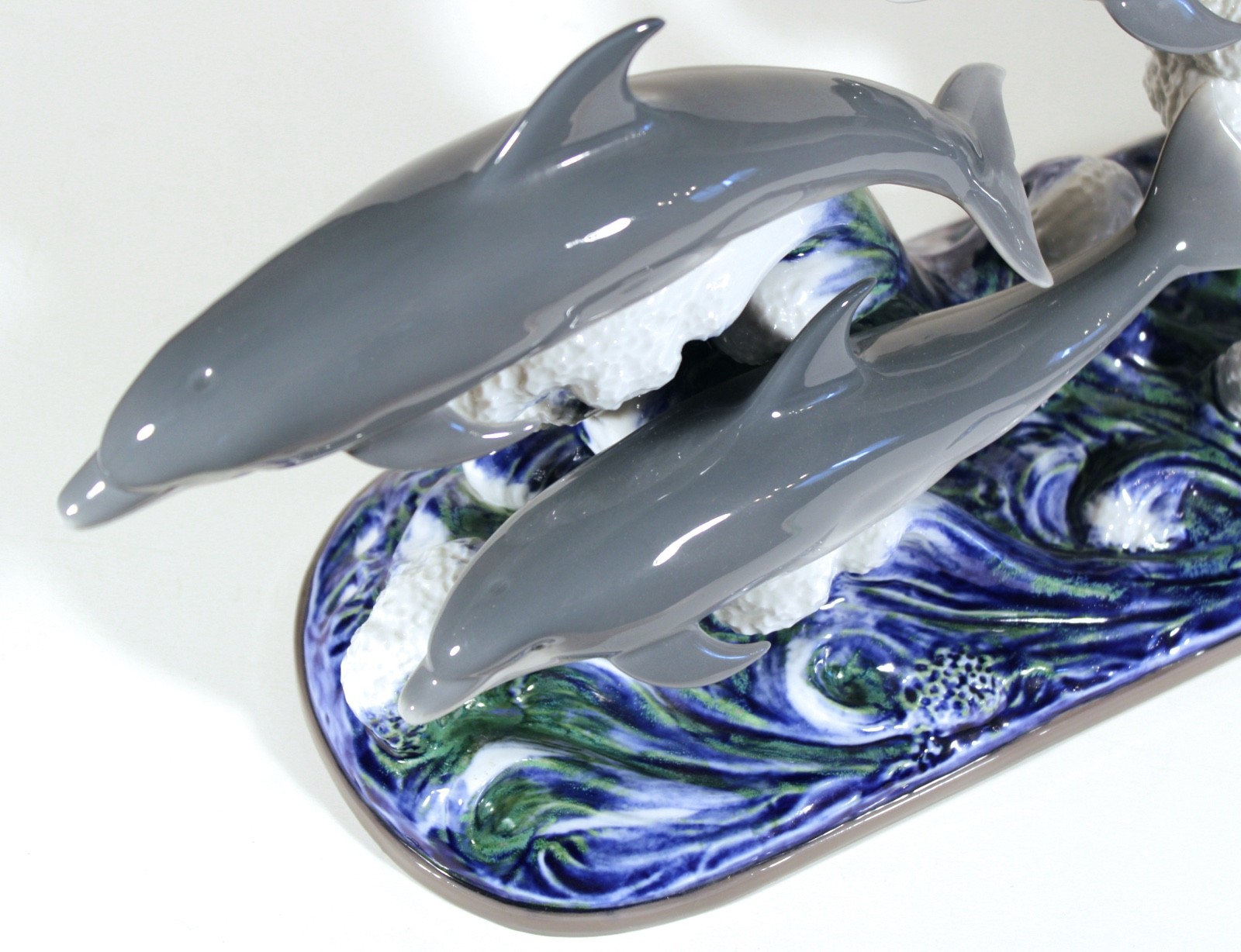 LLADRO FOUR DOLPHINS ON A WAVE #6436 PORCELAIN FIGURINE SCULPTURE W/ STAND 21.5″