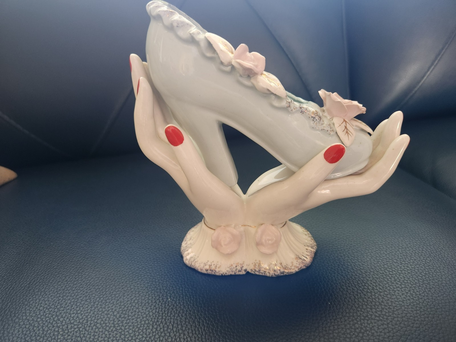 Vtg 50’s Porcelain Hand Holding pale blueHigh Heel Shoe Roses & Gold Trim Japan.