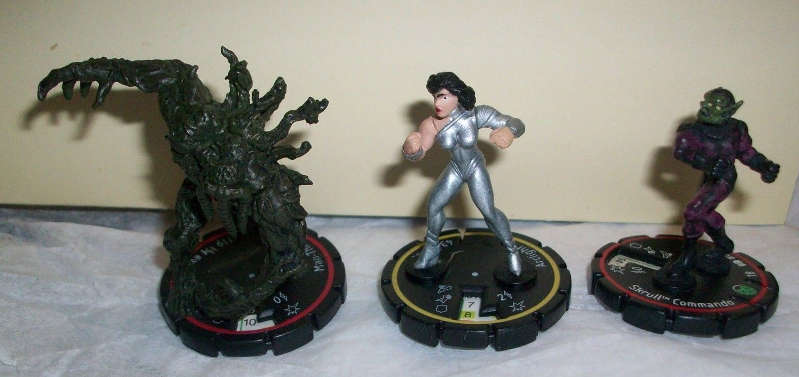 WIZKIDS Heroclix Lot 2002 2004 MARVEL Comics ARCLIGHT SKRULL COMMANDO MAN THING