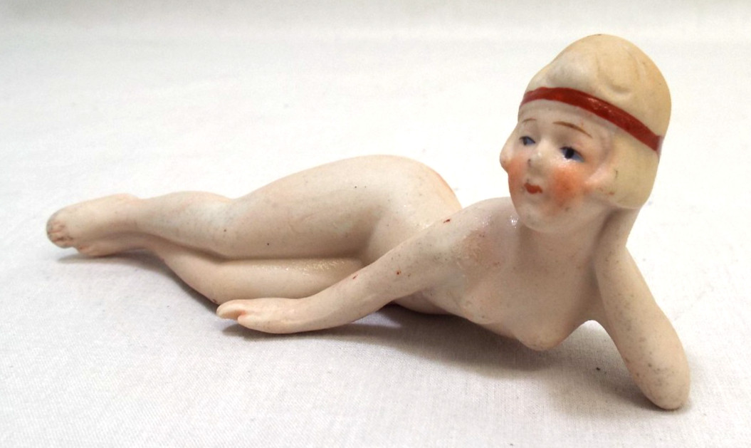 Vintage 1950s Flapper Girl Nude Bathing Beauty Woman Figurine Japan Handpainted