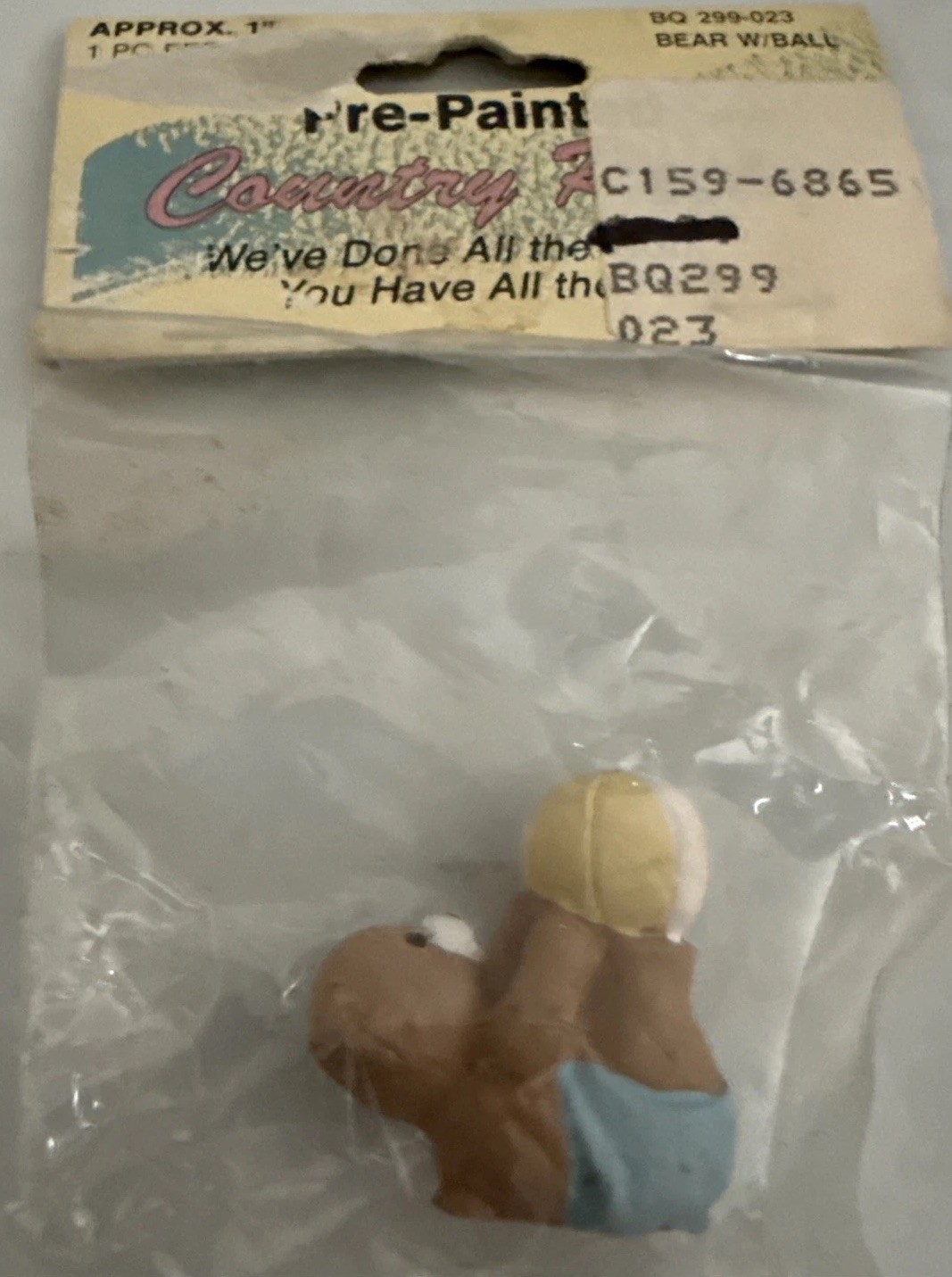 Wang’s International Pre-Painted Resin – Bear W/Ball BQ 299-023