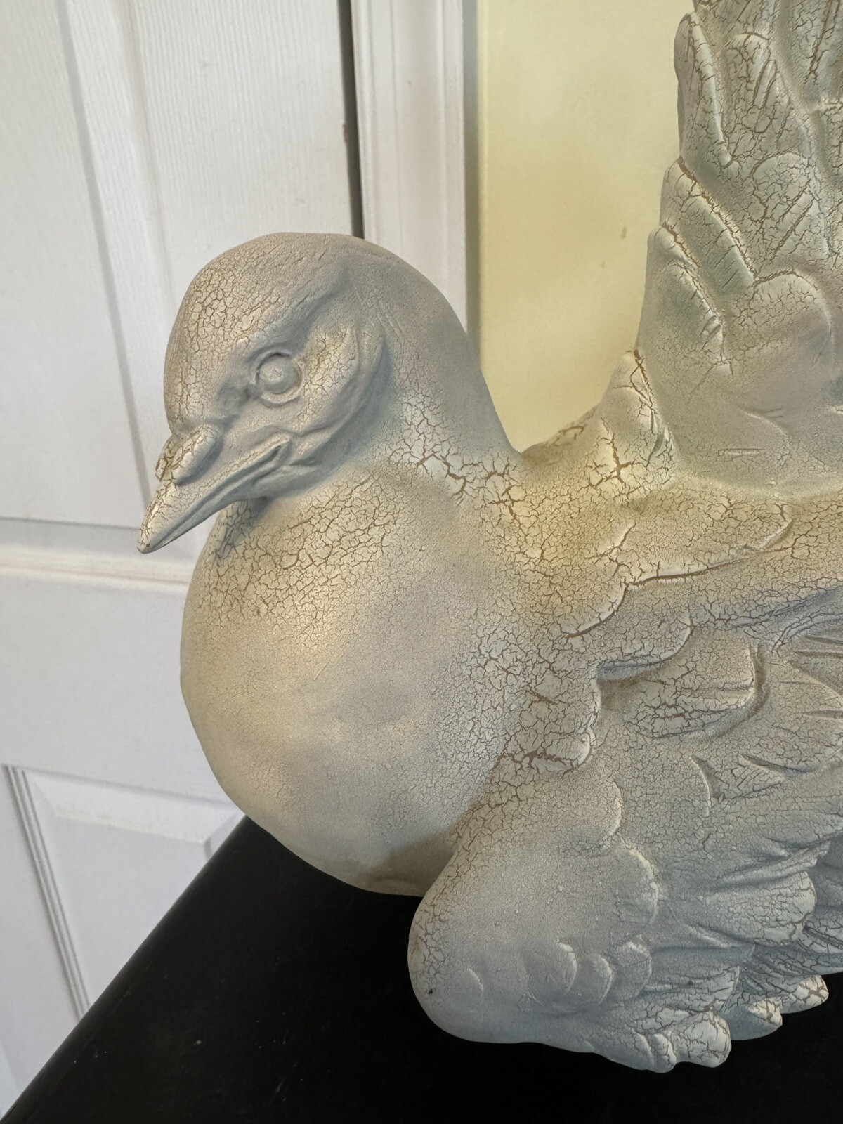 Resin Pigeon Roosting – 11 Inches Tall
