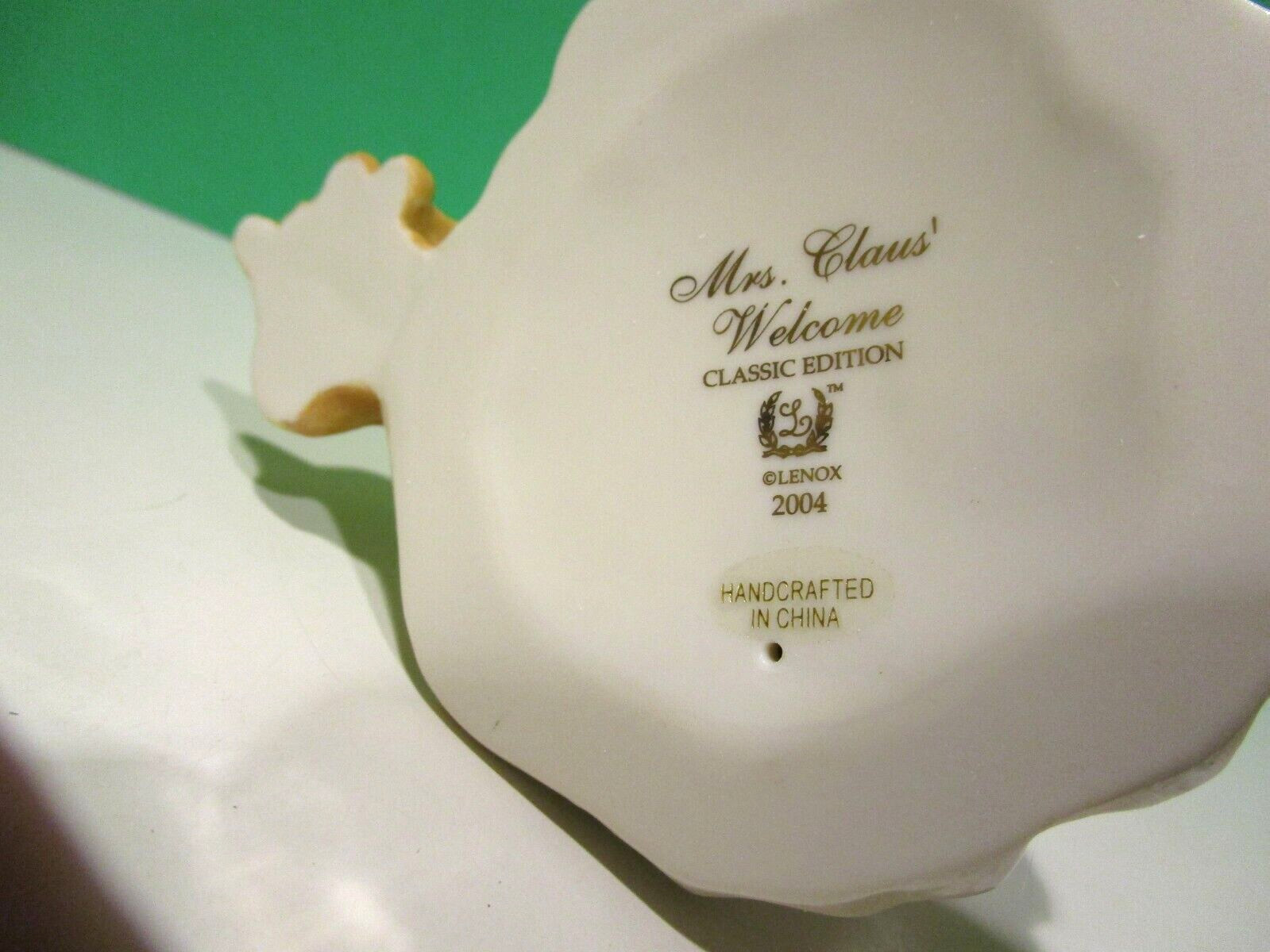 LENOX MRS. CLAUS WELCOME Classic Edition Santa Kitty Cat TeaPot NEW in BOX w/COA