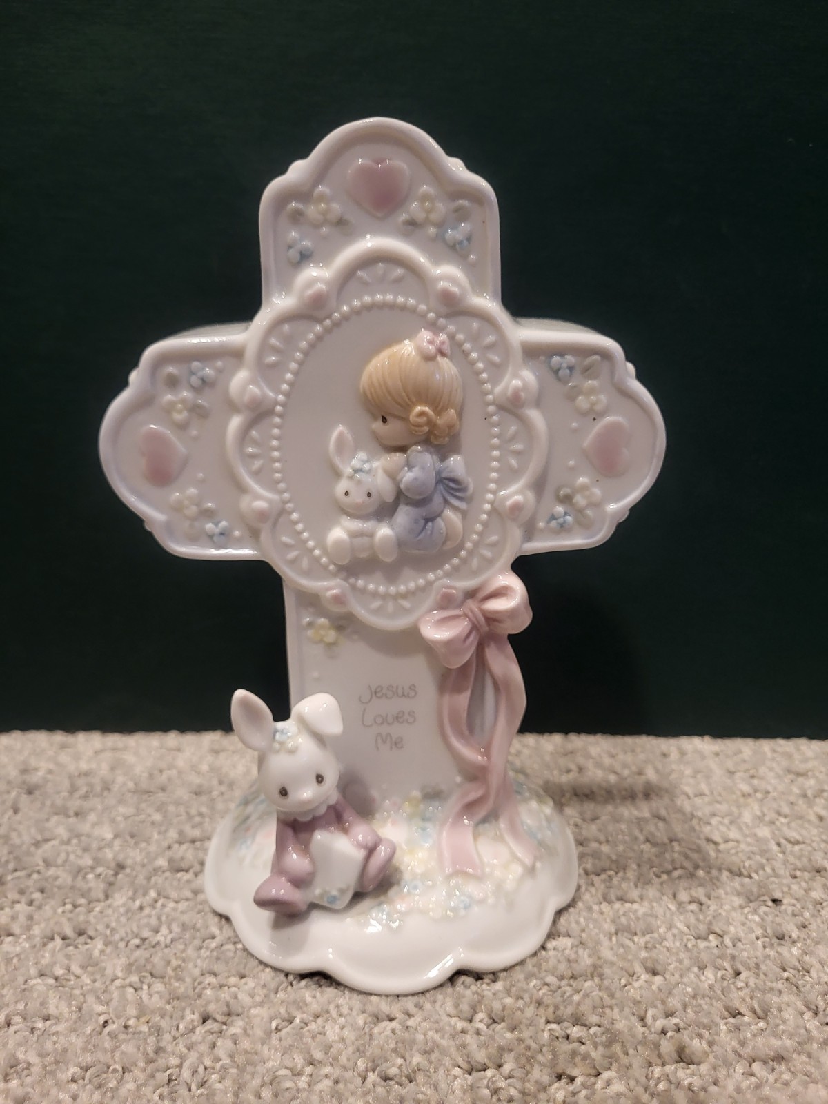 precious moments jesus loves me Cross -1993