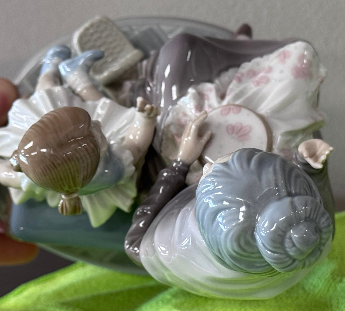 Lladro A Visit With Granny Figure #5305 USED CONDITION NO BOX **READ FIRST**