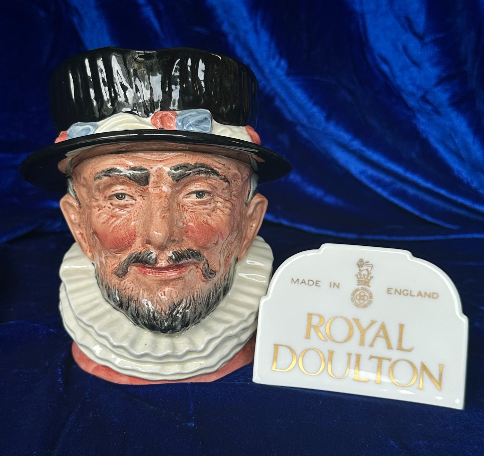 Royal Doulton “Beefeater” (ER) Large Character Jug D6206, Excellent Condition