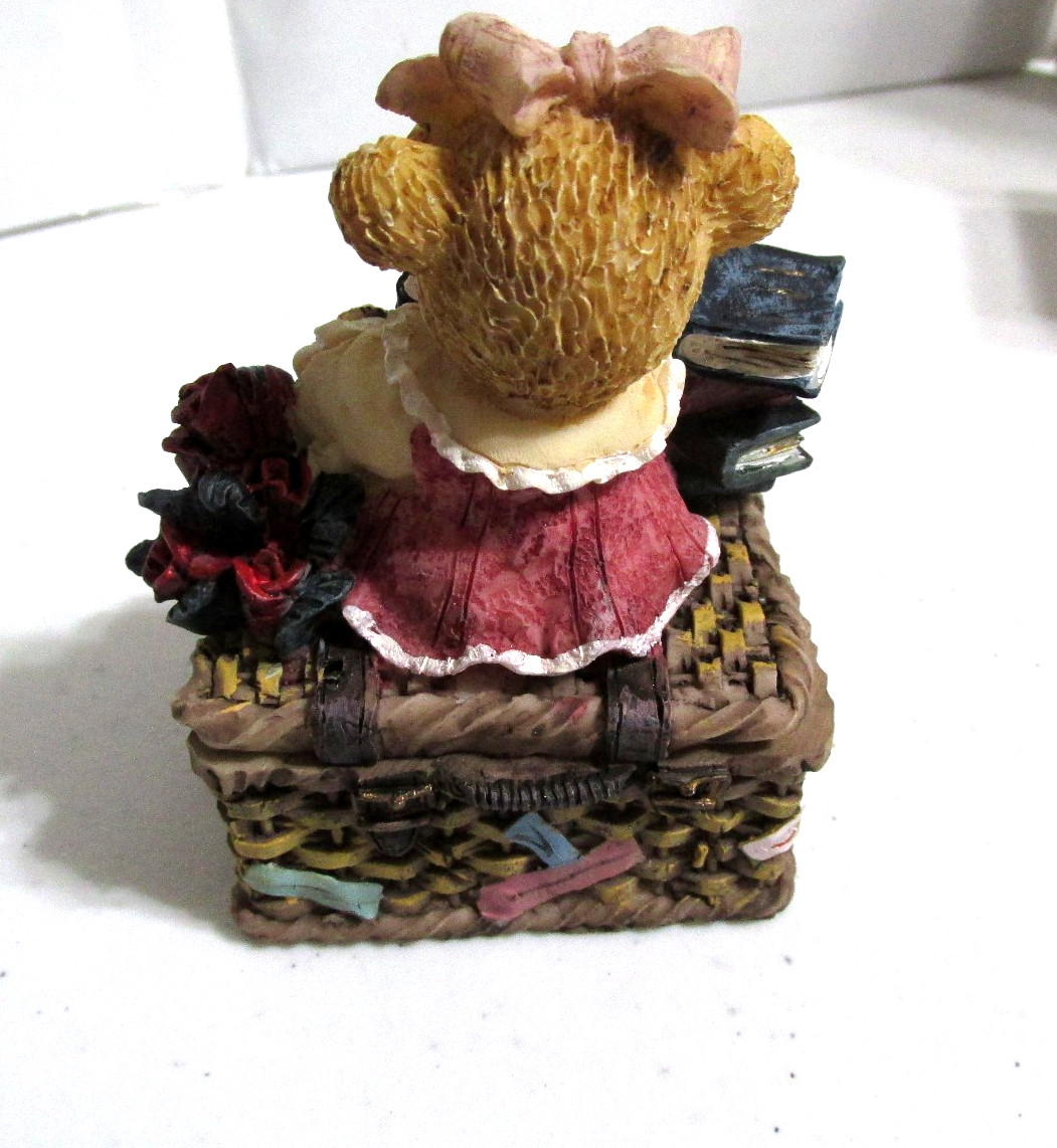 Turtle King Corp Bear Figures ( Trinket Box ) Girl w/Books #2