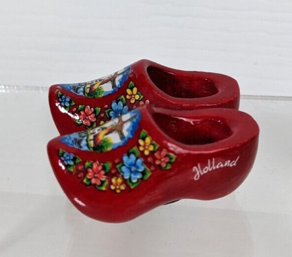 Tiny Red Wooden Dutch Shoes Magnet Holland Windmill Floral Clogs Magnet