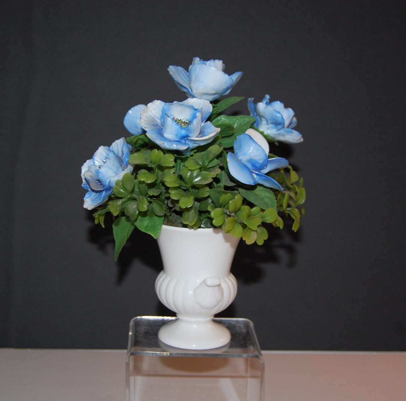 Royal York 7 Fine Porcelain Blue Flowers Artificial Greenery in 2 Handle Urn 7″