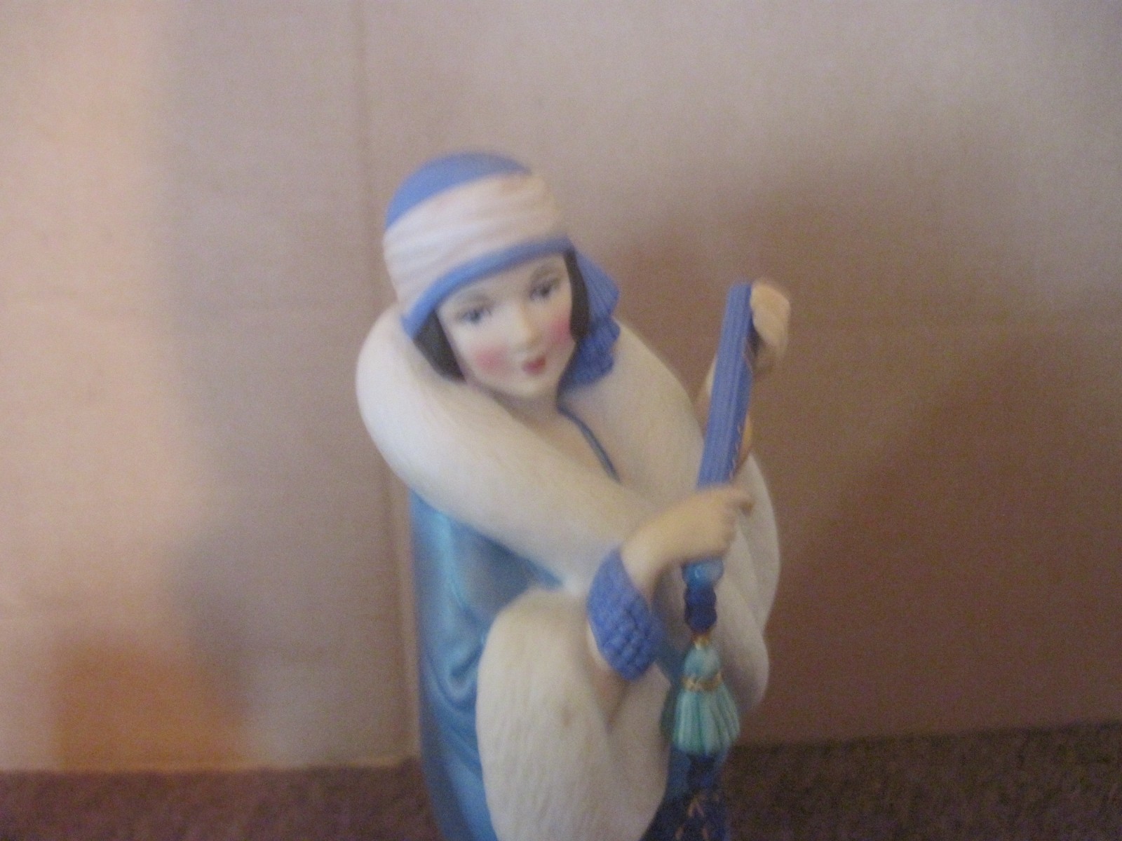 Lenox American Songbook Collection “Rhapsody in Blue” Porcelain Figurine 8 3/4″