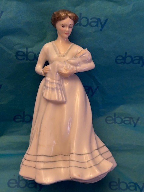 Royal Doulton English Bone China Figure CHRISTENING DAY HN3210 Perfect Free Ship